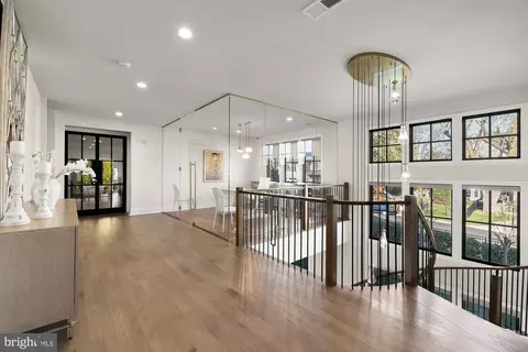 Entry Way - 7126 Merrimac Dr, Mclean, VA 22101 photo 5 of 5