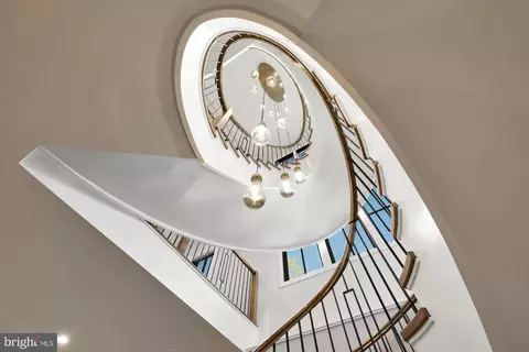 Entry Way - 7126 Merrimac Dr, Mclean, VA 22101 photo 3 of 5