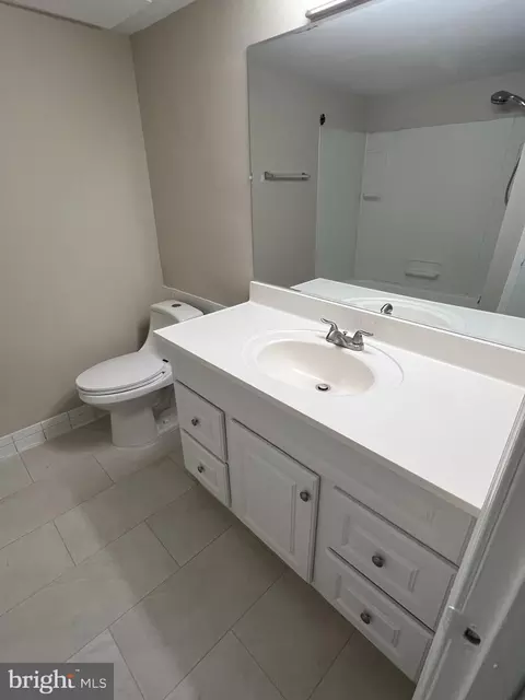5809 D Cambridge Dr #662, Springfield, VA 22152 photo 9