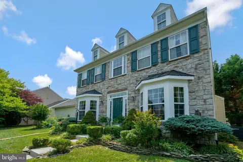8148 Gilroy Dr, Lorton, VA 22079