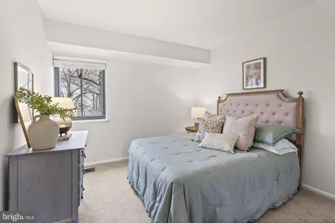Bedroom - 1780 Westwind Way #92, Mclean, VA 22102 photo 3 of 5