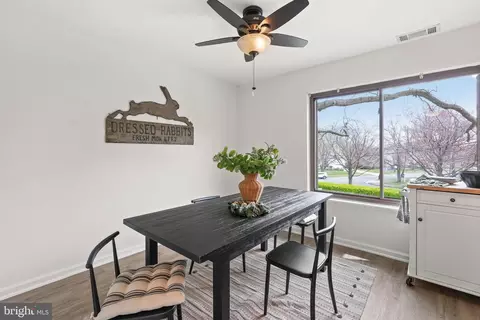 Dining - 1780 Westwind Way #92, Mclean, VA 22102 photo 1 of 3