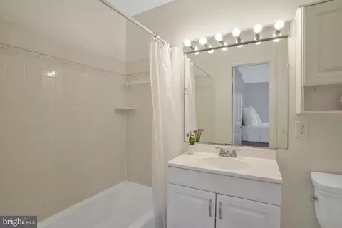 Bath - 7075 Leestone St, Springfield, VA 22151 photo 2 of 4