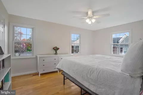 Bedroom - 7075 Leestone St, Springfield, VA 22151 photo 1 of 11