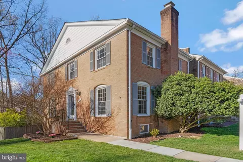 Exterior - 7075 Leestone St, Springfield, VA 22151 photo 5 of 5
