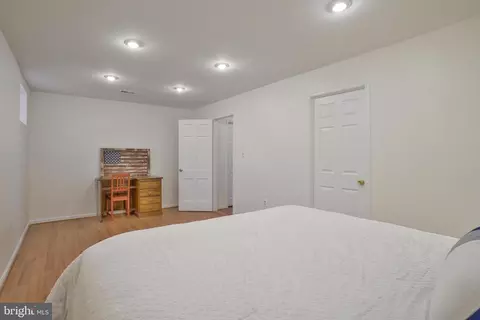 Bedroom - 7075 Leestone St, Springfield, VA 22151 photo 10 of 11