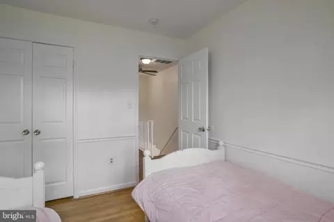 Bedroom - 7075 Leestone St, Springfield, VA 22151 photo 6 of 11