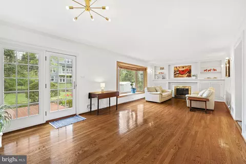 Living - 6433 Tucker Ave, Mclean, VA 22101 photo 1 of 4