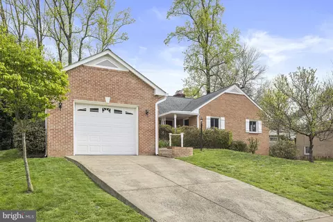 Exterior - 6433 Tucker Ave, Mclean, VA 22101 photo 7 of 7