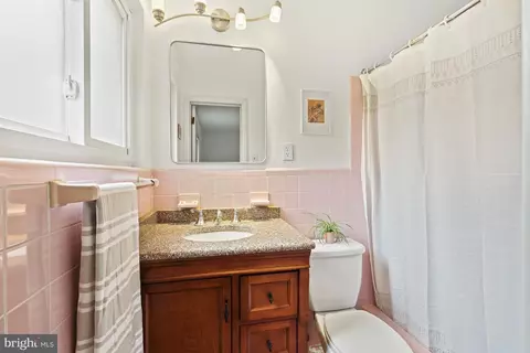 Bath - 6433 Tucker Ave, Mclean, VA 22101 photo 1 of 4