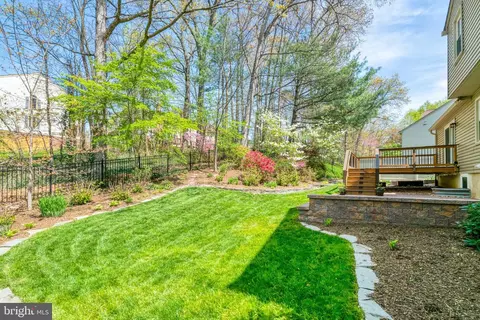 Exterior - 6380 Phillip Ct, Springfield, VA 22152 photo 21 of 25