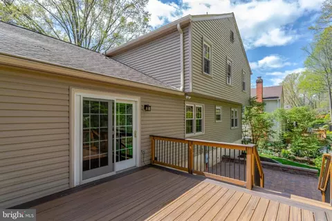Exterior - 6380 Phillip Ct, Springfield, VA 22152 photo 8 of 25