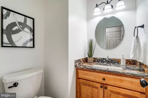 Bath - 6380 Phillip Ct, Springfield, VA 22152 photo 1 of 9