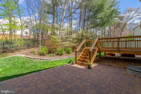 Exterior - 6380 Phillip Ct, Springfield, VA 22152 photo 11 of 25