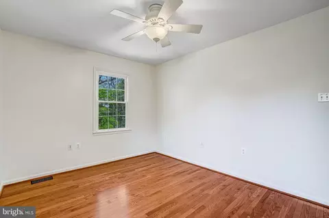 Bedroom - 6380 Phillip Ct, Springfield, VA 22152 photo 8 of 13