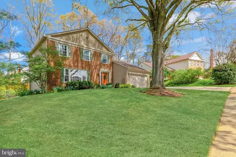 Exterior - 6380 Phillip Ct, Springfield, VA 22152 photo 4 of 25