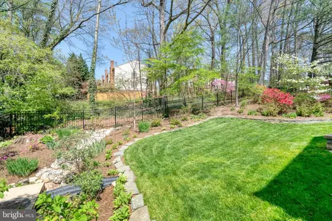Exterior - 6380 Phillip Ct, Springfield, VA 22152 photo 20 of 25