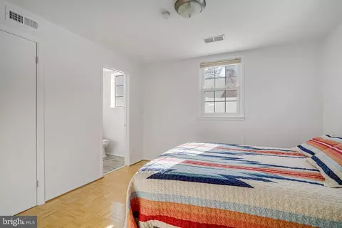5603 Sedgwick Ln, Springfield, VA 22151 photo 41