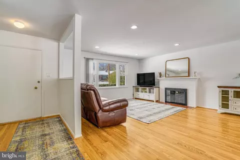 5603 Sedgwick Ln, Springfield, VA 22151 photo 5