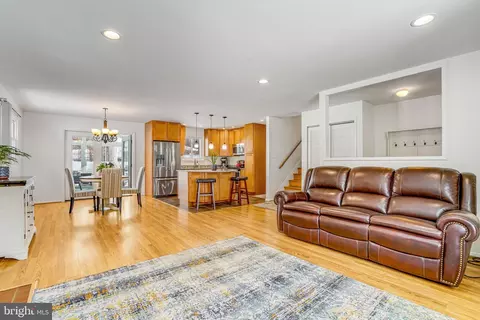 5603 Sedgwick Ln, Springfield, VA 22151 photo 7