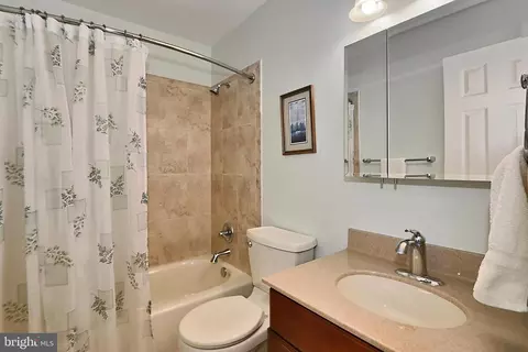 Bath - 7104 Rolling Forest Ave, Springfield, VA 22152 photo 2 of 3