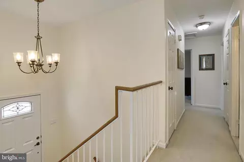 Entry Way - 7104 Rolling Forest Ave, Springfield, VA 22152 photo 2 of 2