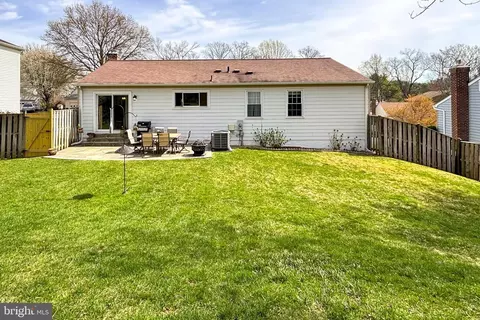 Exterior - 7104 Rolling Forest Ave, Springfield, VA 22152 photo 10 of 11