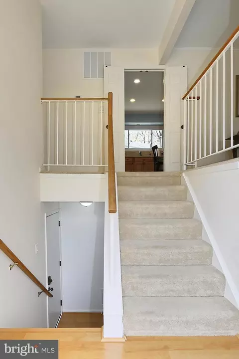 Entry Way - 7104 Rolling Forest Ave, Springfield, VA 22152 photo 1 of 2
