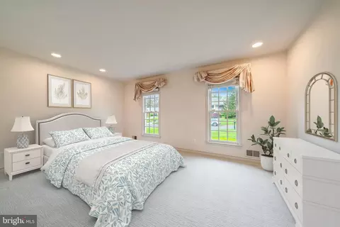 Bedroom - 6305 Stoneham Ln, Mclean, VA 22101 photo 2 of 4