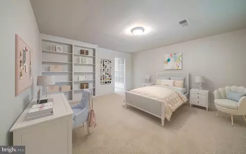 Bedroom - 6305 Stoneham Ln, Mclean, VA 22101 photo 4 of 4