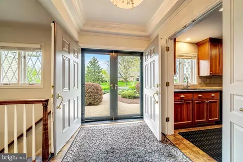 Entry Way - 6305 Stoneham Ln, Mclean, VA 22101 photo 1 of 3