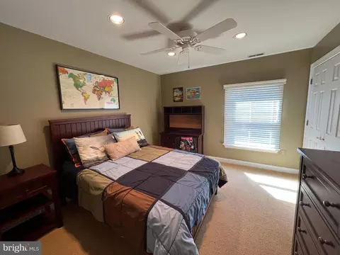 Bedroom - 6858 Saint Albans Rd, Mclean, VA 22101 photo 5 of 5