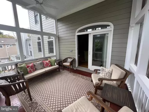 Exterior - 6858 Saint Albans Rd, Mclean, VA 22101 photo 3 of 5