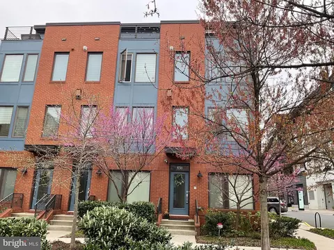 8311 Looking Glass Way, Fairfax, VA 22031