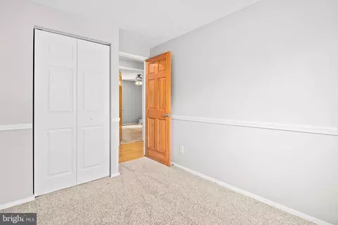 Bedroom - 12824 Framingham Ct, Herndon, VA 20171 photo 4 of 5