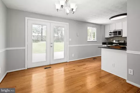 Kitchen - 12824 Framingham Ct, Herndon, VA 20171 photo 1 of 7