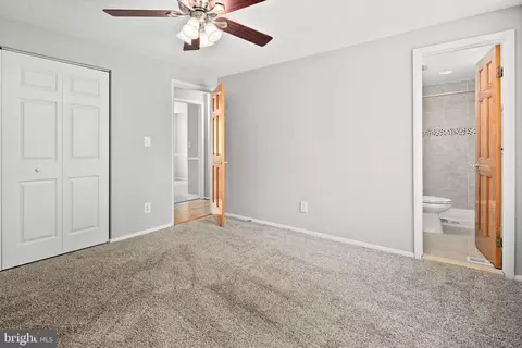Bedroom - 12824 Framingham Ct, Herndon, VA 20171 photo 2 of 5