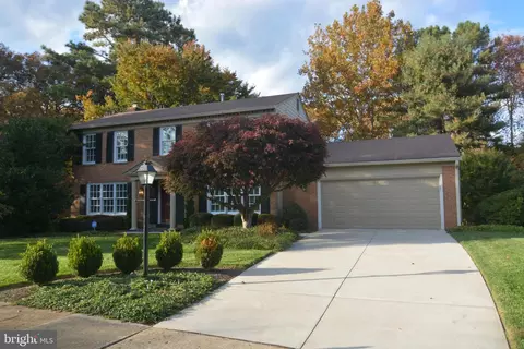 9502 Spinet Ct, Vienna, VA 22182