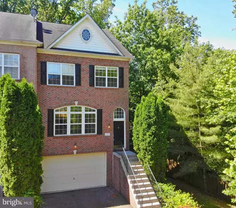 12245 Stockton Tees Ln, Fairfax, VA 22030
