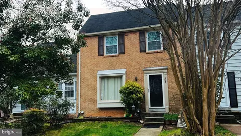 3023 Silent Valley Dr, Fairfax, VA 22031