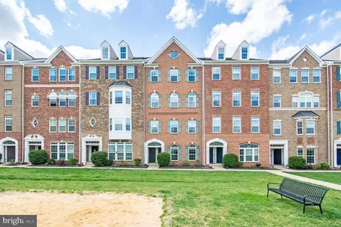 13762 Earhart Cir #10K, Herndon, VA 20171