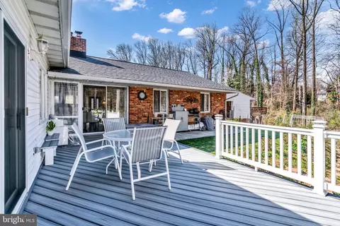 Exterior - 5530 Belfast Pl, Springfield, VA 22151 photo 3 of 21