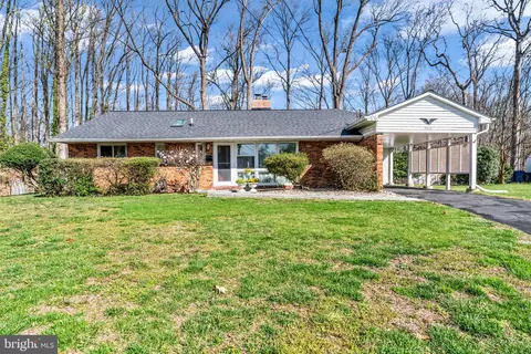 Exterior - 5530 Belfast Pl, Springfield, VA 22151 photo 7 of 21