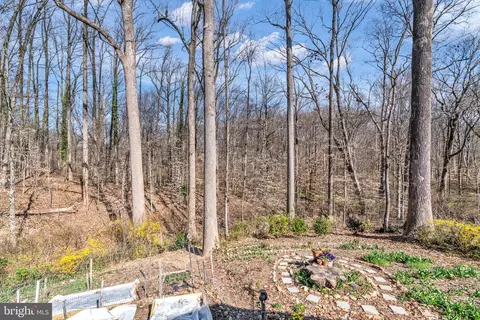 View/Area - 5530 Belfast Pl, Springfield, VA 22151 photo 1 of 2
