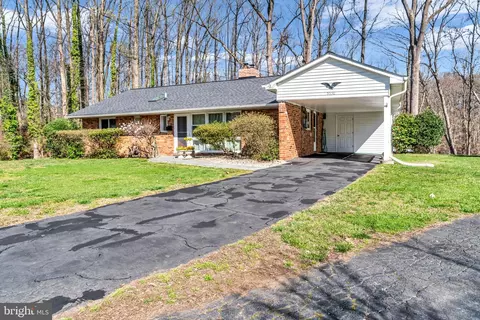 Exterior - 5530 Belfast Pl, Springfield, VA 22151 photo 5 of 21
