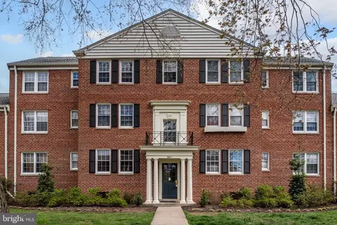 6617 E Wakefield Dr #C1, Alexandria, VA 22307