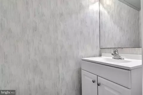 8254 Getty Ct, Springfield, VA 22153 photo 15