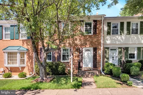 8254 Getty Ct, Springfield, VA 22153
