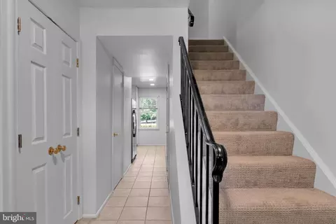 8254 Getty Ct, Springfield, VA 22153 photo 5