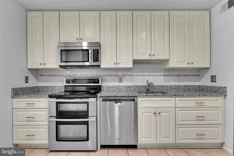 8254 Getty Ct, Springfield, VA 22153 photo 10